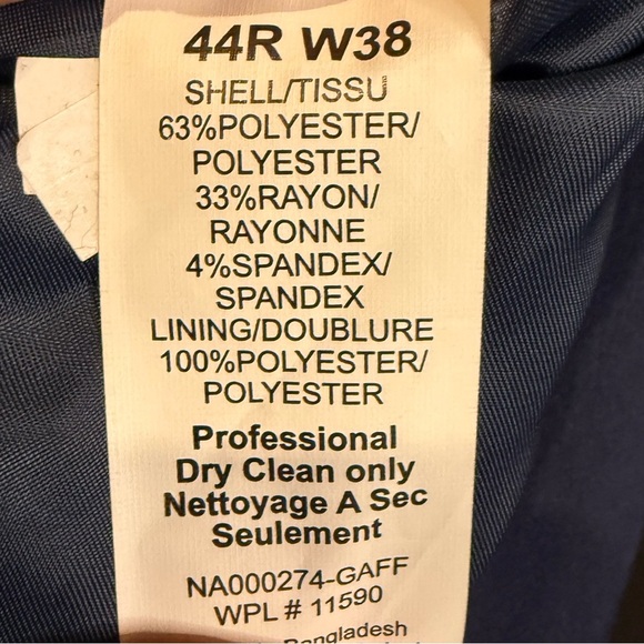 Nautica Men's 2 piece Navy Classic Blue Suit, jacket 44R, pants 46R/W41 - Picture 4 of 6